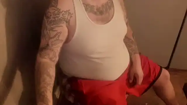 chubbycloudybottom online show from April 18, 5:33 am