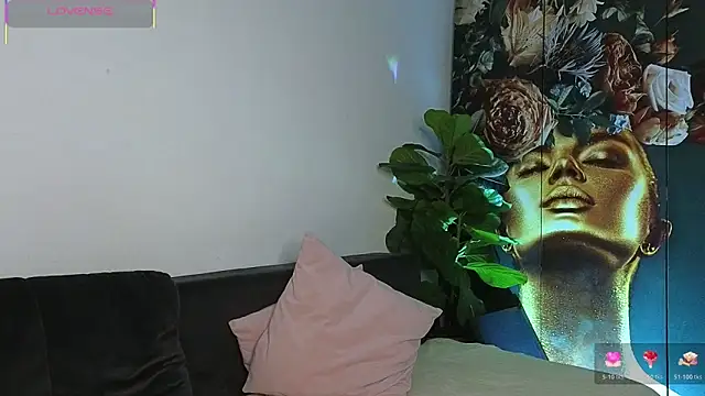 ReyaSophia online show from February 2, 7:34 pm