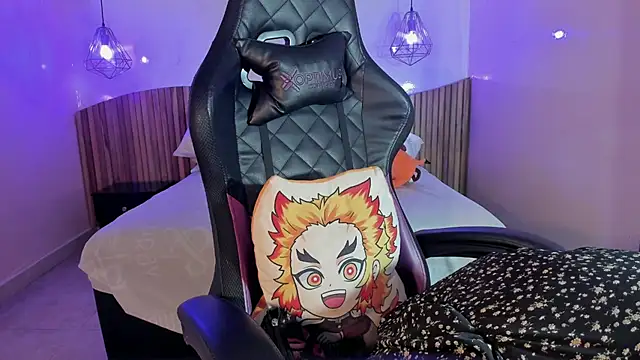 IamNayuta online show from November 12, 8:30 pm