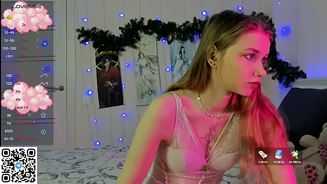 Snapshot of JorRoger chatting on January 3, 12:43 am JorRoger online show from January 3, 12:43 am