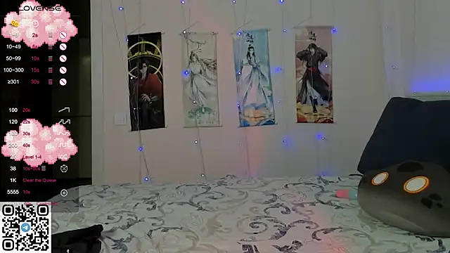 Snapshot of JorRoger chatting on February 10, 11:45 pm JorRoger online show from February 10, 11:45 pm