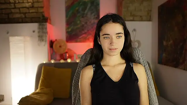 Gia Paige18 online show from December 10, 9:12 am