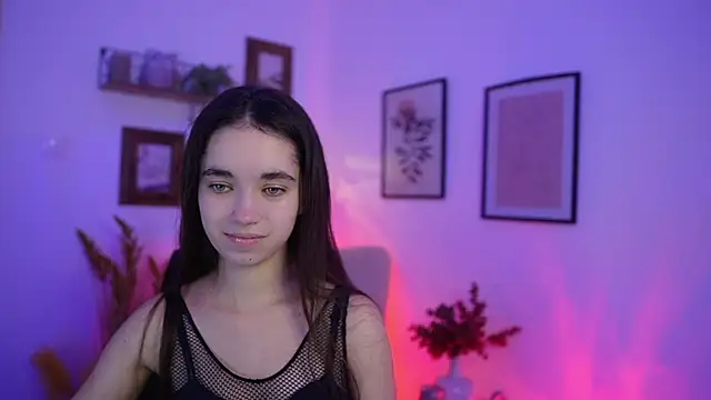 Gia Paige18 online show from November 28, 1:58 pm