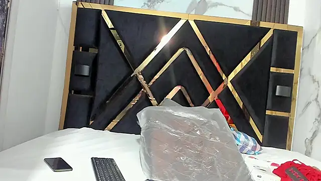 Snapshot of sweetebonny1 chatting on December 3, 10:28 am sweetebonny1 online show from December 3, 10:28 am