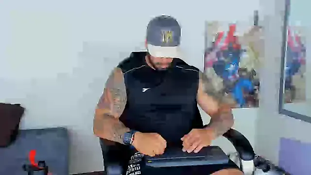 Snapshot of Cristian_Walker chatting on January 10, 3:58 pm Cristian Walker online show from January 10, 3:58 pm