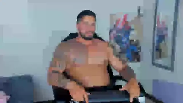 Snapshot of Cristian_Walker chatting on January 20, 11:21 pm Cristian Walker online show from January 20, 11:21 pm