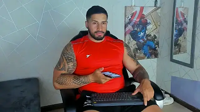 Snapshot of Cristian_Walker chatting on January 26, 2:45 am Cristian Walker online show from January 26, 2:45 am