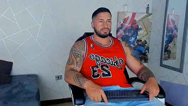 Snapshot of Cristian_Walker chatting on January 28, 3:57 pm Cristian Walker online show from January 28, 3:57 pm
