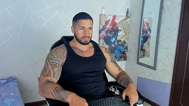 Snapshot of Cristian_Walker chatting on February 6, 1:21 pm Cristian Walker online show from February 6, 1:21 pm