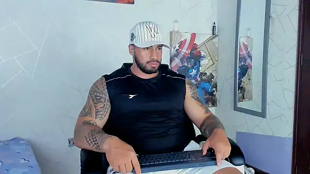 Snapshot of Cristian_Walker chatting on February 9, 4:40 pm Cristian Walker online show from February 9, 4:40 pm