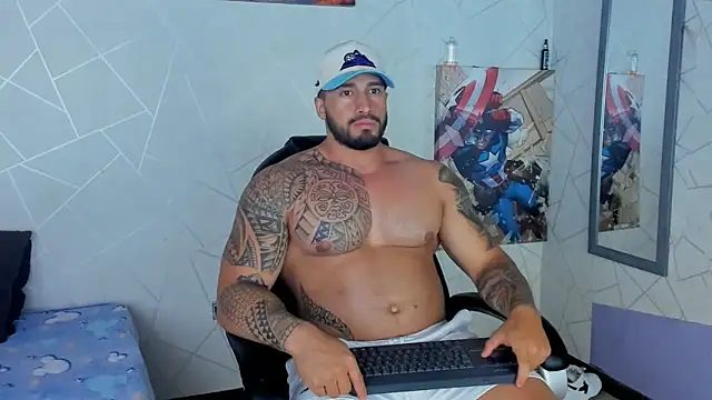 Snapshot of Cristian_Walker chatting on February 10, 8:53 pm Cristian Walker online show from February 10, 8:53 pm