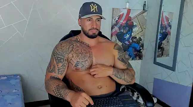 Snapshot of Cristian_Walker chatting on February 19, 10:09 pm Cristian Walker online show from February 19, 10:09 pm