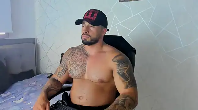 Snapshot of Cristian_Walker chatting on February 27, 9:25 pm Cristian Walker online show from February 27, 9:25 pm
