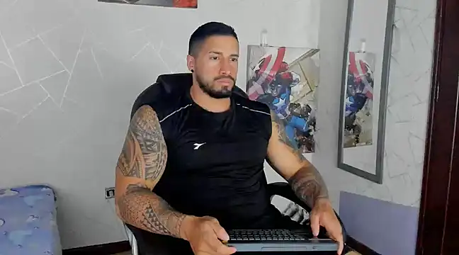Snapshot of Cristian_Walker chatting on March 3, 8:54 pm Cristian Walker online show from March 3, 8:54 pm