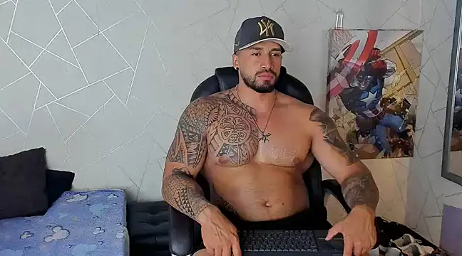 Snapshot of Cristian_Walker chatting on March 22, 10:37 pm Cristian Walker online show from March 22, 10:37 pm