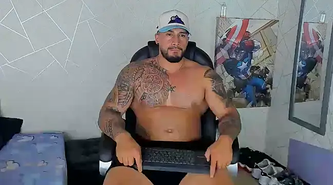 Snapshot of Cristian_Walker chatting on March 23, 1:42 am Cristian Walker online show from March 23, 1:42 am