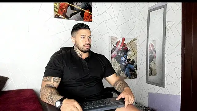 Snapshot of Cristian_Walker chatting on October 5, 12:14 pm Cristian Walker online show from October 5, 12:14 pm