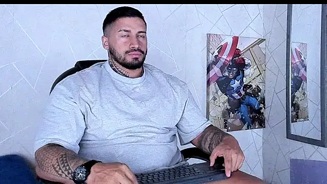 Snapshot of Cristian_Walker chatting on October 11, 10:25 am Cristian Walker online show from October 11, 10:25 am
