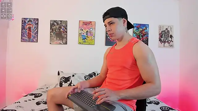 jonathanjoestar  online show from April 2, 10:40 pm