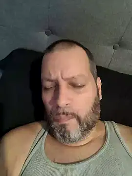 Snapshot of Just2much chatting on September 15, 12:27 pm Just2much online show from September 15, 12:27 pm