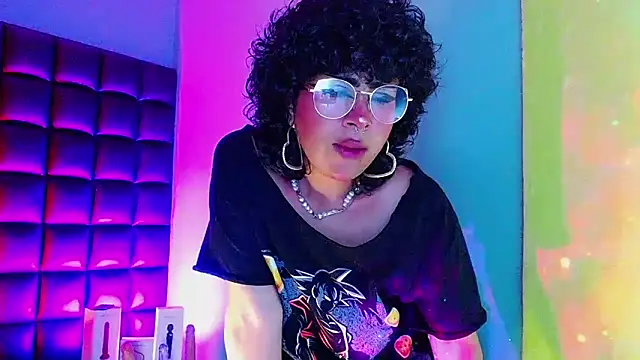 kuromi69 online show from December 18, 11:02 am