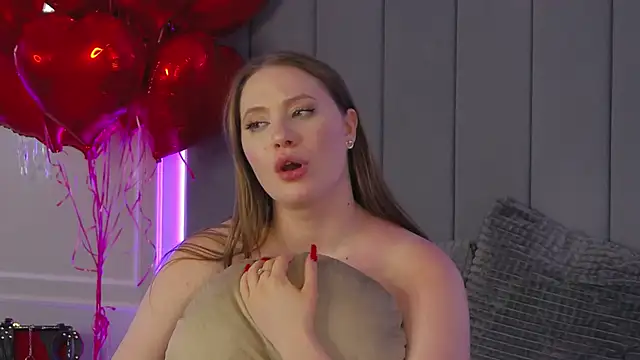 Snapshot of ChloeMarsch chatting on February 15, 2:33 pm ChloeMarsch online show from February 15, 2:33 pm