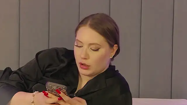 Snapshot of ChloeMarsch chatting on February 24, 10:37 am ChloeMarsch online show from February 24, 10:37 am