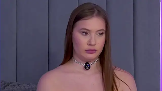 Snapshot of ChloeMarsch chatting on October 19, 5:30 am ChloeMarsch online show from October 19, 5:30 am