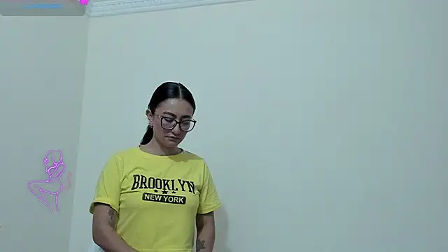 Missmia23 online show from March 3, 11:24 pm