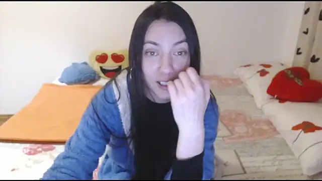 Snapshot of CuteJollie4U chatting on March 12, 4:46 pm CuteJollie4U online show from March 12, 4:46 pm
