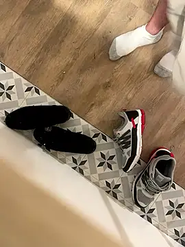 dimitriei online show from December 9, 7:17 am