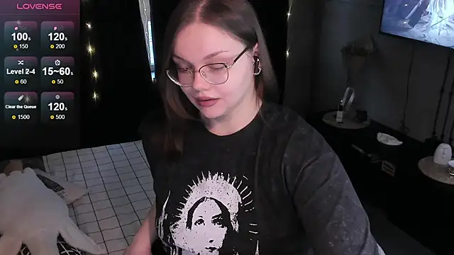 EvaBae online show from December 2, 9:13 am