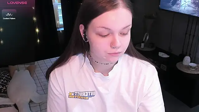 EvaBae online show from December 3, 10:28 am