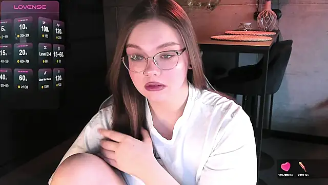 EvaBae online show from January 16, 9:48 am