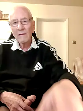 cutaboverest online show from April 19, 9:17 pm