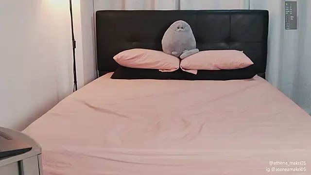 Atenea Makri online show from March 24, 2:38 am