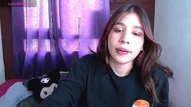 Snapshot of candypaint_7u7 chatting on February 27, 4:43 pm candypaint 7u7 online show from February 27, 4:43 pm