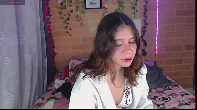 Snapshot of candypaint_7u7 chatting on October 11, 6:39 pm candypaint 7u7 online show from October 11, 6:39 pm