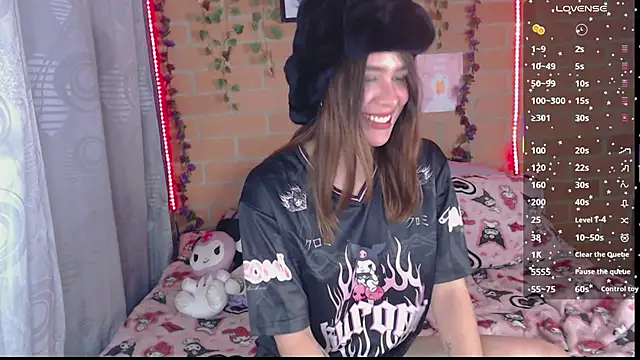 Snapshot of candypaint_7u7 chatting on October 23, 12:21 am candypaint 7u7 online show from October 23, 12:21 am