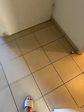 VesperMoonMist online show from November 17, 10:43 am