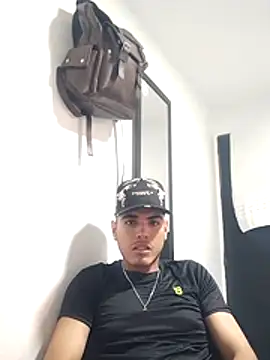 zCedri5CampE online show from April 21, 6:01 pm