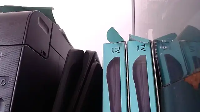 AniEvans  online show from February 25, 4:42 pm