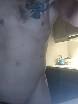 Snapshot of ClothedLaw7 chatting on October 18, 1:41 am ClothedLaw7 online show from October 18, 1:41 am