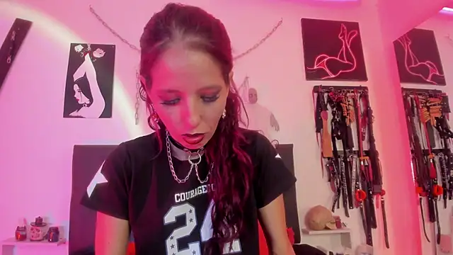 Little Naughtty online show from November 12, 1:22 pm