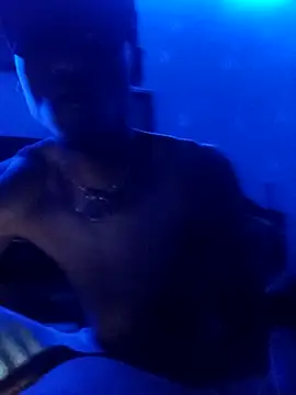 Snapshot of ZaddyBigDee chatting on November 17, 11:21 pm ZaddyBigDee online show from November 17, 11:21 pm