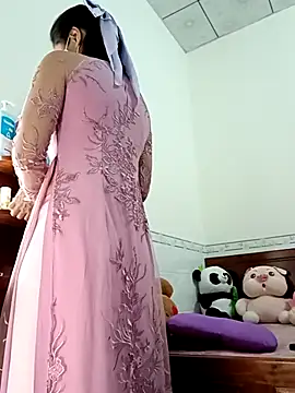    Erin    online show from February 6, 2:27 am