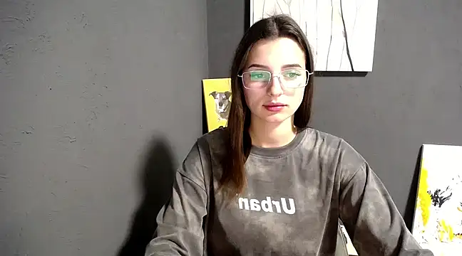 lady olivia  online show from February 17, 4:48 pm