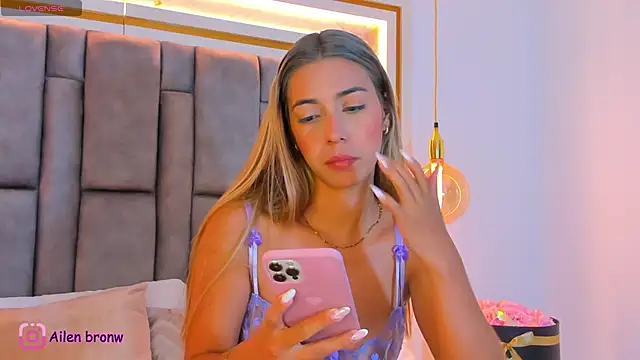 elianabrown online show from February 13, 12:28 am