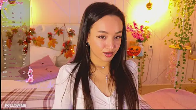 Lolly Neal online show from November 3, 4:58 am