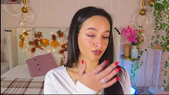 Lolly Neal online show from November 8, 4:56 am